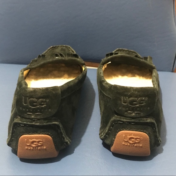 🎉Sale🎉Ugg women’s black suede fringe moccasins - Picture 4 of 13